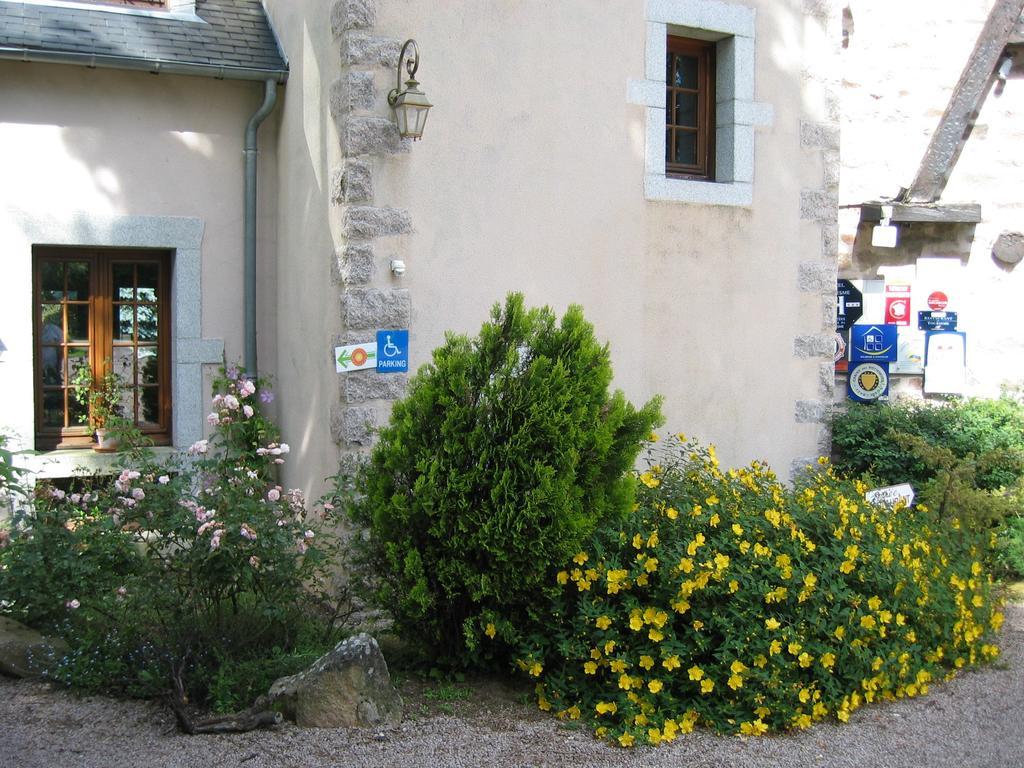 Auberge De L'Atre Quarré-les-Tombes Buitenkant foto